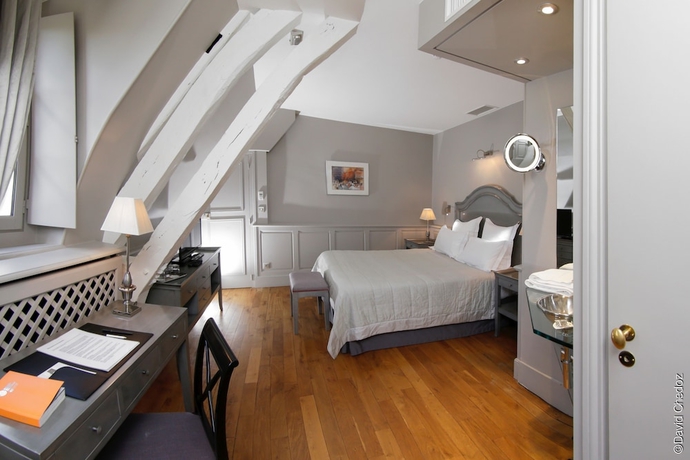 Imagen de la habitación del Hotel La Cour Berbisey. Foto 5