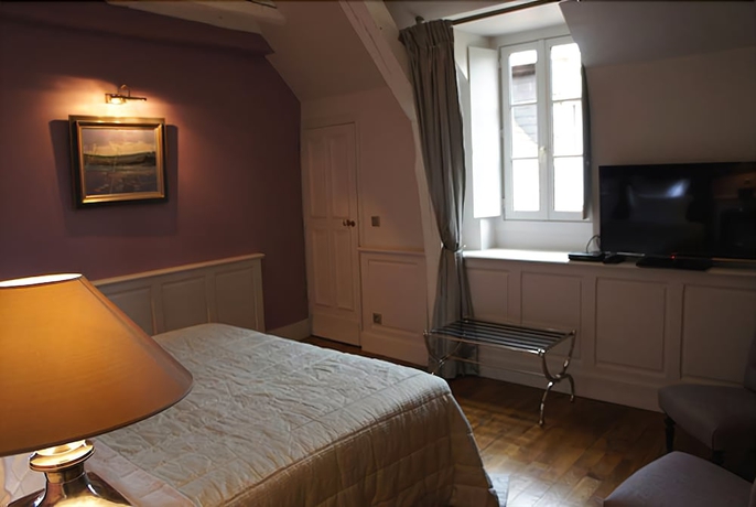Imagen de la habitación del Hotel La Cour Berbisey. Foto 7