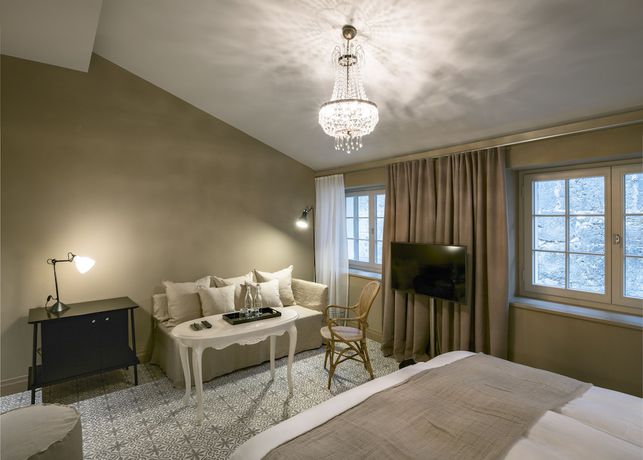 Imagen de la habitación del Hotel La Couronne Atelier Dependance. Foto 8