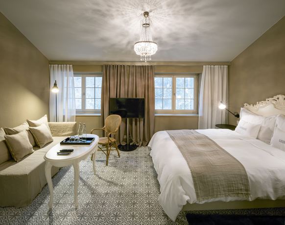 Imagen de la habitación del Hotel La Couronne Atelier Dependance. Foto 9
