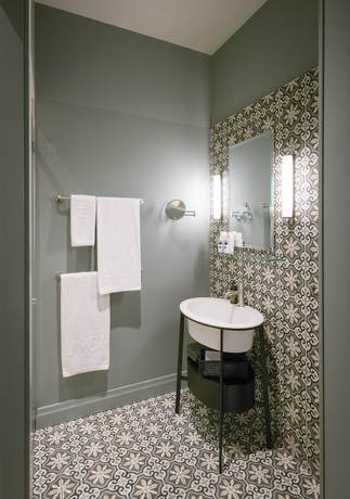 Imagen de la habitación del Hotel La Couronne Atelier Dependance. Foto 16