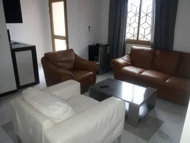 Imagen del bar/restaurante del Hotel La Couronne RW and Suites. Foto 2