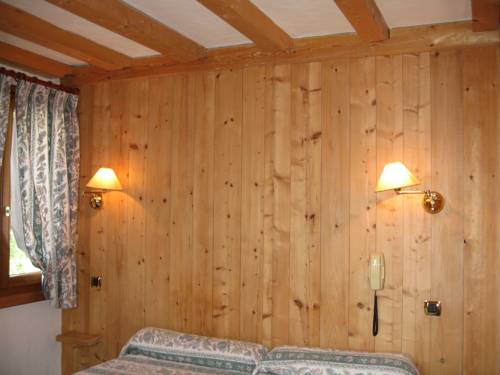 Imagen de la habitación del Hotel La Crémaillère, Megeve. Foto 11