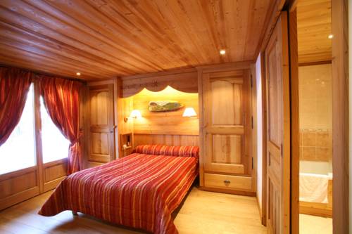 Imagen de la habitación del Hotel La Crémaillère, Megeve. Foto 13