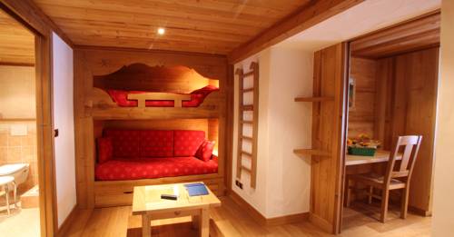 Imagen de la habitación del Hotel La Crémaillère, Megeve. Foto 15