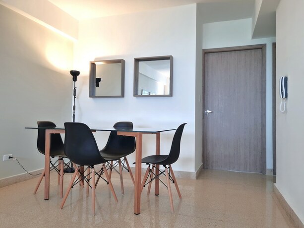Imagen general del Hotel La Cresta Aparthotel. Foto 11