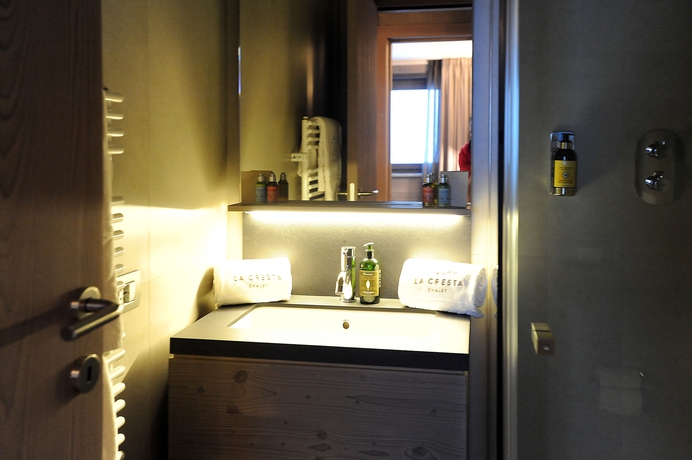 Imagen de la habitación del Hotel La Cresta Chalet. Foto 4