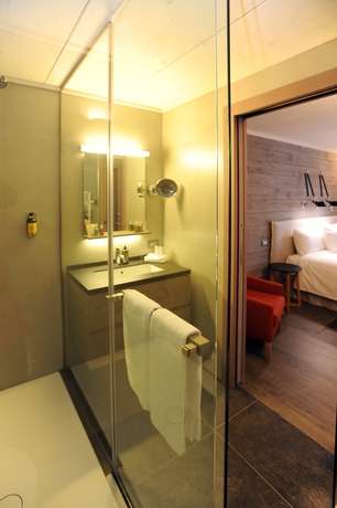 Imagen de la habitación del Hotel La Cresta Chalet. Foto 6