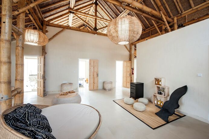 Imagen general del Hotel La Crique. Foto 10