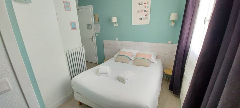 Imagen de la habitación del Hotel La Croisette and Restaurant Bistrot Gantier. Foto 5