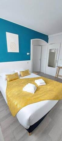 Imagen de la habitación del Hotel La Croisette and Restaurant Bistrot Gantier. Foto 11