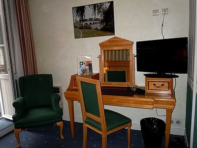 Imagen general del Hotel La Croix Blanche, MONTRICHARD. Foto 11