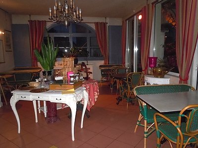 Imagen general del Hotel La Croix Blanche, MONTRICHARD. Foto 13