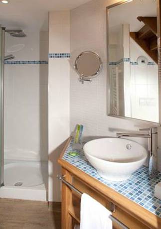 Imagen de la habitación del Hotel La Croix Blanche, Mont Saint Michel. Foto 4