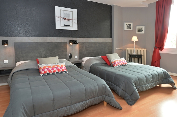 Imagen de la habitación del Hotel La Croix Blanche, Tarbes. Foto 16