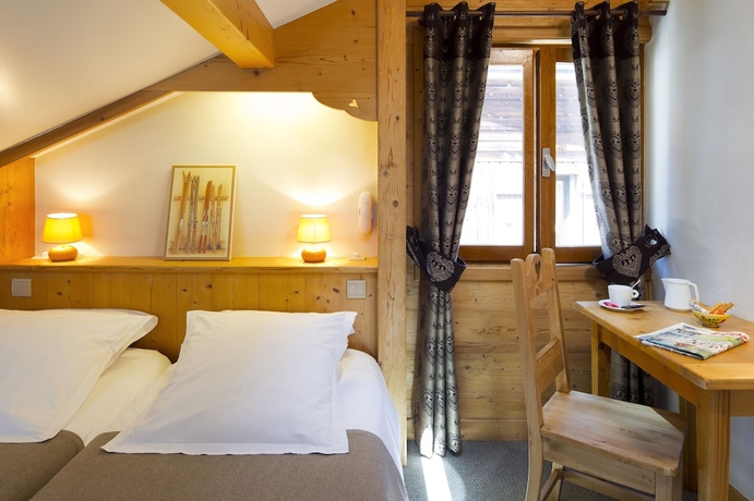 Imagen de la habitación del Hotel La Croix Saint Maurice. Foto 6