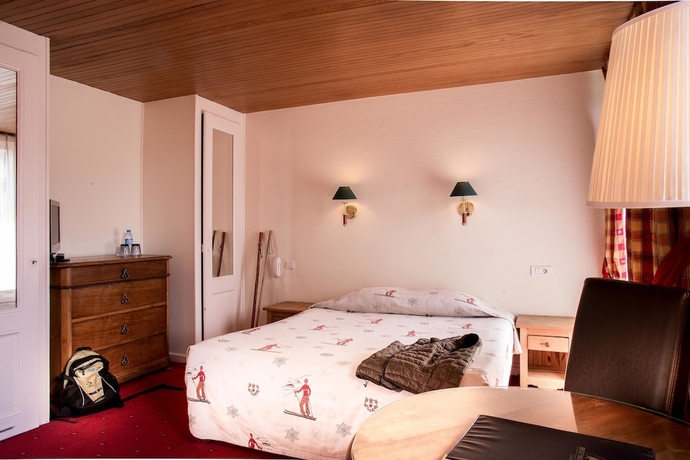 Imagen de la habitación del Hotel La Croix-blanche. Foto 8