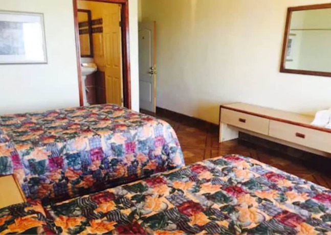 Imagen de la habitación del Hotel La Cueva Del Pirata. Foto 9