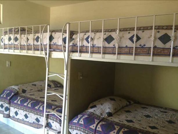 Imagen de la habitación del Hotel La Cueva Del Pirata. Foto 18