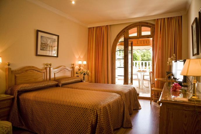 Imagen de la habitación del Hotel La Cueva Park. Foto 10