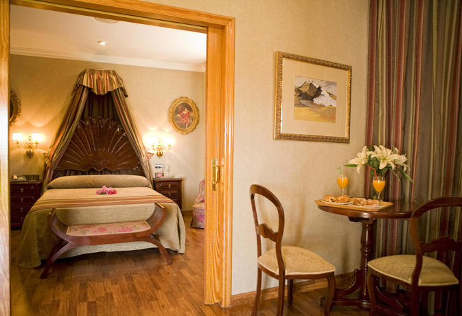 Imagen de la habitación del Hotel La Cueva Park. Foto 13