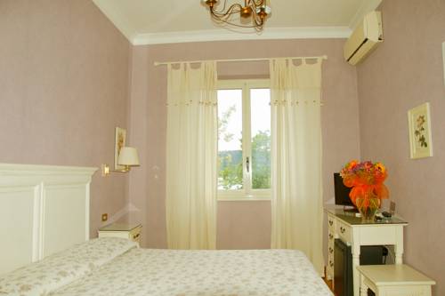 Imagen de la habitación del Hotel La Culla Del Lago. Foto 4