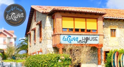 Imagen general del Hotel La Curva Surfhouse - Hostel. Foto 5