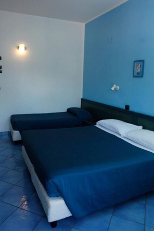 Imagen de la habitación del Hotel La Darsena, Agropoli. Foto 6