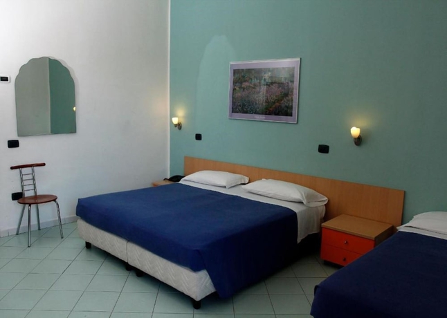 Imagen de la habitación del Hotel La Darsena, Agropoli. Foto 8