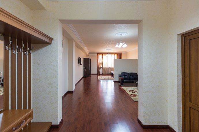 Imagen de la habitación del Hotel La Defense Yerevan. Foto 5