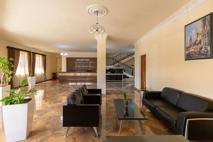 Imagen de los interiores del Hotel La Defense Yerevan. Foto 19