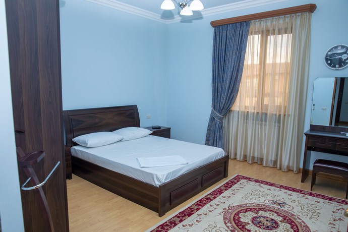 Imagen de la habitación del Hotel La Defense Yerevan. Foto 15