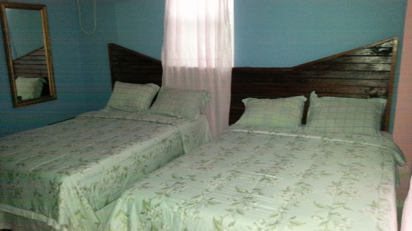 Imagen de la habitación del Hotel La Delphina Bandb Bar and Grill. Foto 6