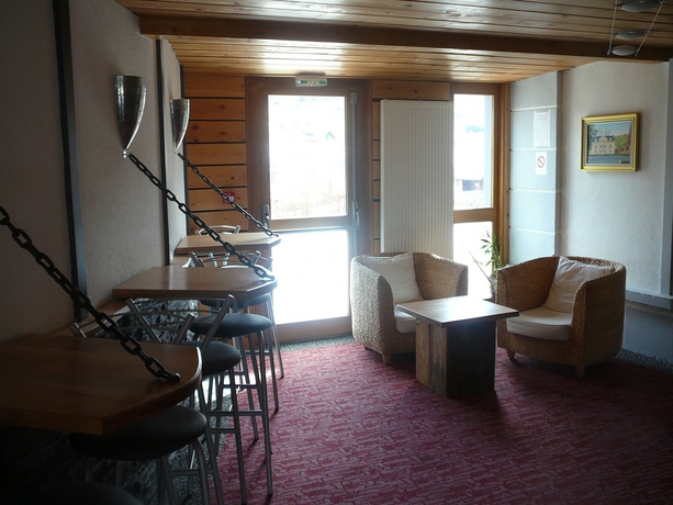 Imagen de los interiores del Hotel La Demeure Des 2 Tr&eacute;sors. Foto 4