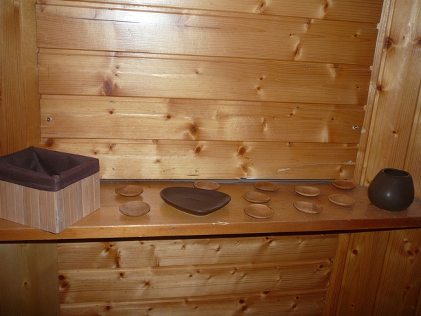 Imagen de los interiores del Hotel La Demeure Des 2 Tr&eacute;sors. Foto 6