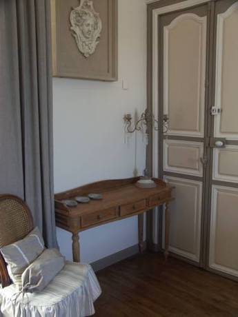 Imagen de la habitación del Hotel La Demeure. Foto 2