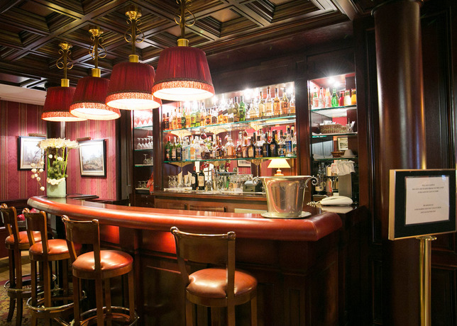 Imagen del bar/restaurante del Hotel La Demeure Montaigne. Foto 9