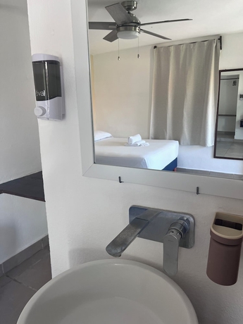 Imagen de la habitación del Hotel La Diosa Kali Beach Front. Foto 7