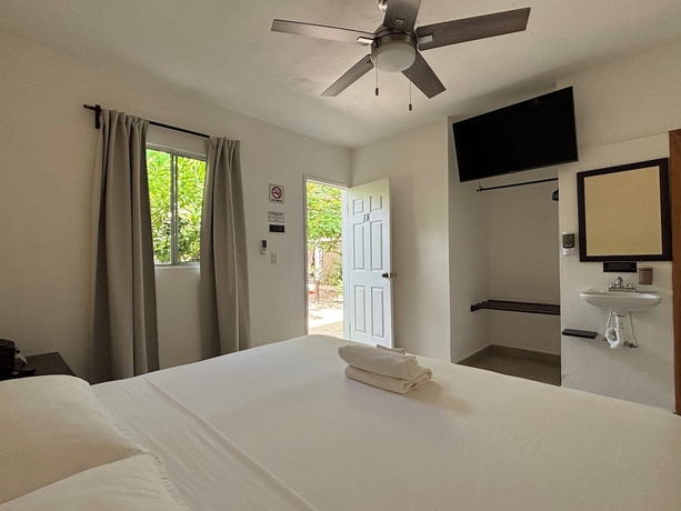Imagen de la habitación del Hotel La Diosa Kali Beach Front. Foto 11