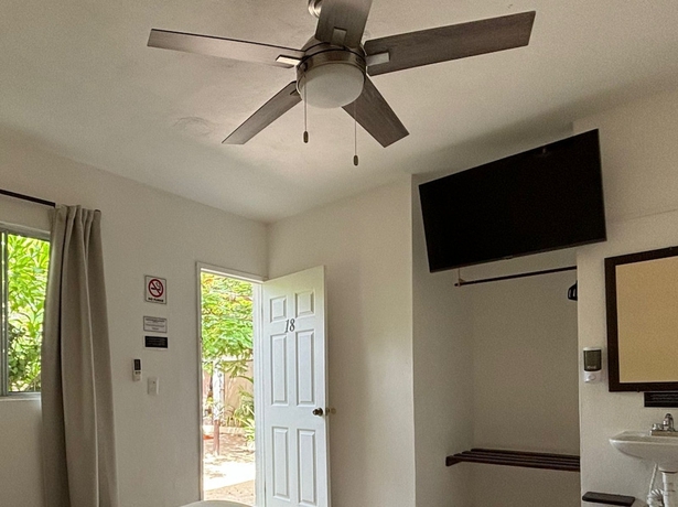 Imagen de la habitación del Hotel La Diosa Kali Beach Front. Foto 13