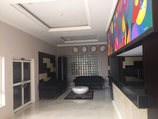 Imagen de los interiores del Hotel La Divas and Events Centre. Foto 12