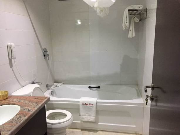 Imagen de la habitación del Hotel La Divas and Events Centre. Foto 8