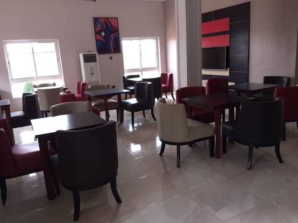 Imagen del bar/restaurante del Hotel La Divas and Events Centre. Foto 4