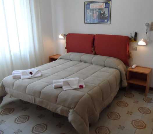 Imagen de la habitación del Hotel La Dolce Vita, Rimini. Foto 4