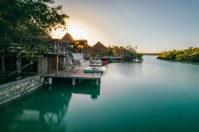 Imagen general del Hotel La Embajada Universal - The Eighth Color of Bacalar. Foto 1