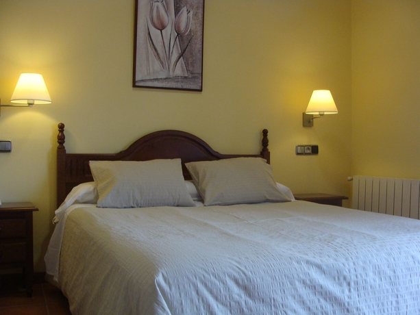 Imagen de la habitación del Hotel La Encina Centenaria. Foto 7