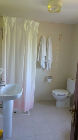 Imagen de la habitación del Hotel La Encina. Foto 8