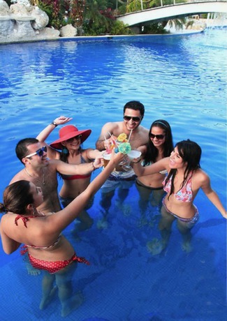 Imagen de la piscina del Hotel La Ensenada Beach Resort- All Inclusive. Foto 11