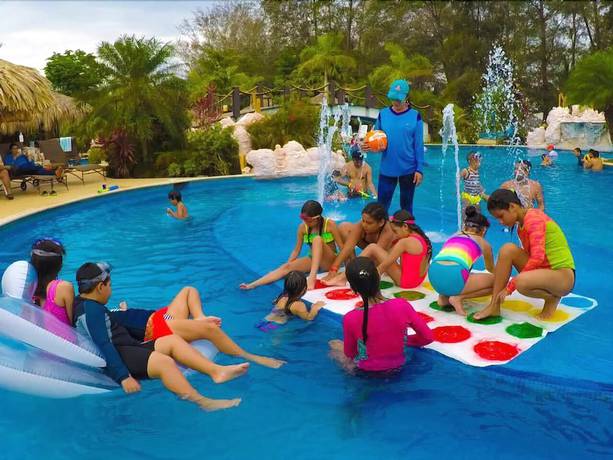 Imagen de la piscina del Hotel La Ensenada Beach Resort- All Inclusive. Foto 16