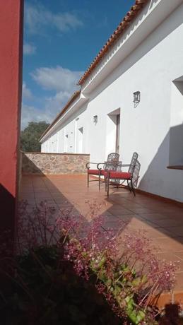 Imagen de los exteriores del Hotel La Era de Aracena - Adults Only. Foto 7